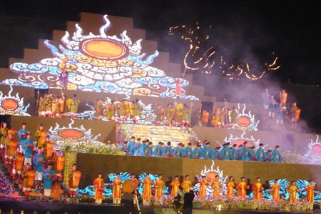 Año nacional del turismo 2012- opotunidad de oro para Hue - ảnh 2